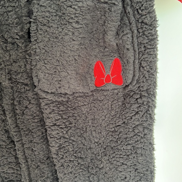 Adorable Minnie Mouse Robe🔥 - Picture 7 of 11